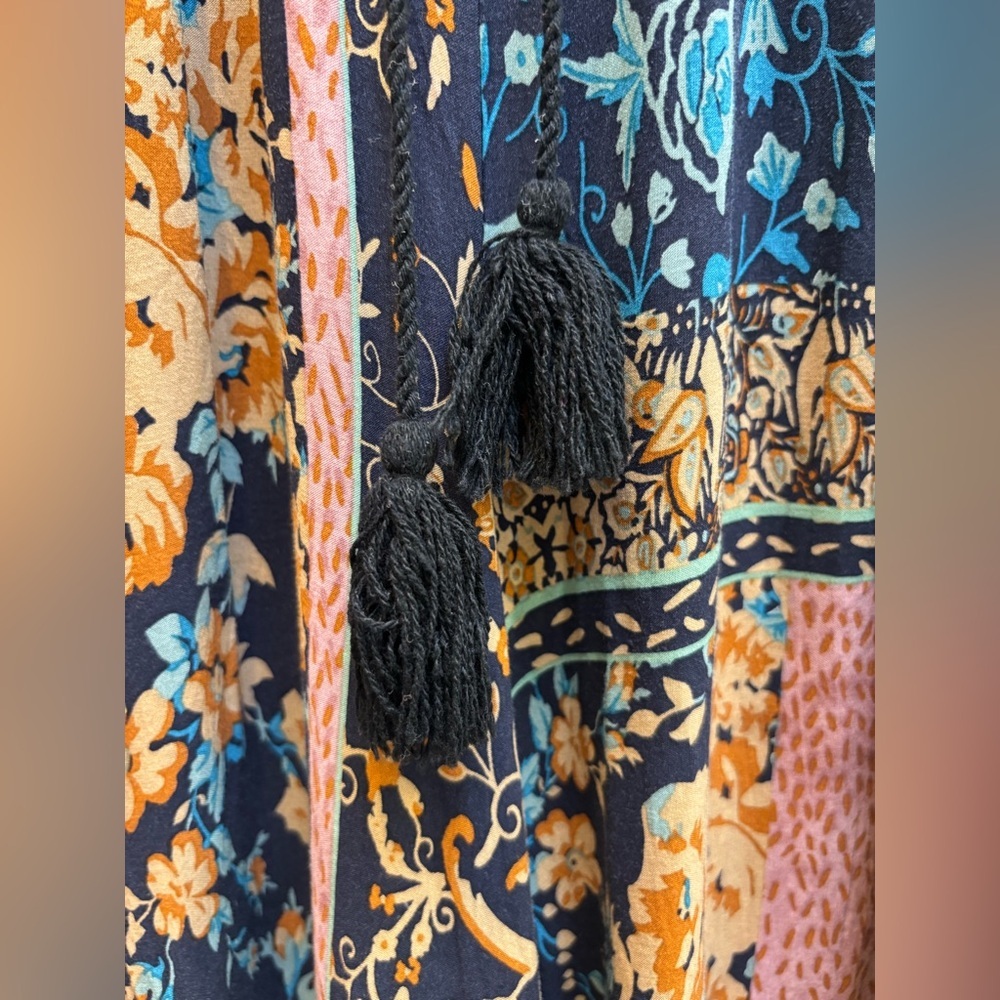 JAASE Floral patterned Long pant and 3/4 sleeve Jumpsuit with v neck and tassels - Picture 10 of 11